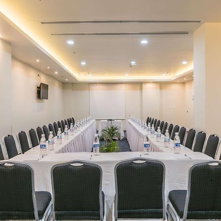 Hampton Inn & Suites By Hilton Salamanca Bajio Exteriér fotografie