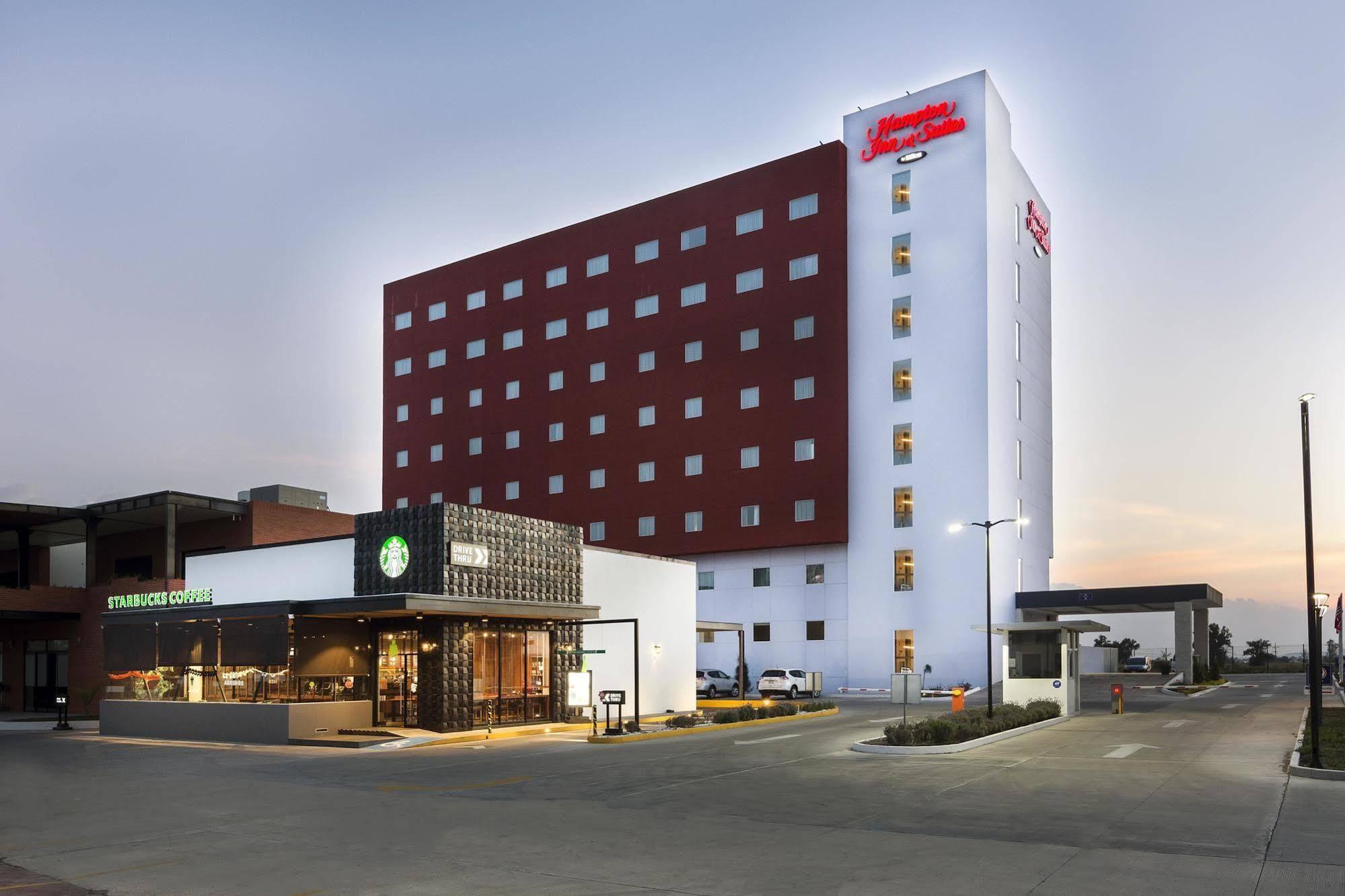 Hampton Inn & Suites By Hilton Salamanca Bajio Exteriér fotografie