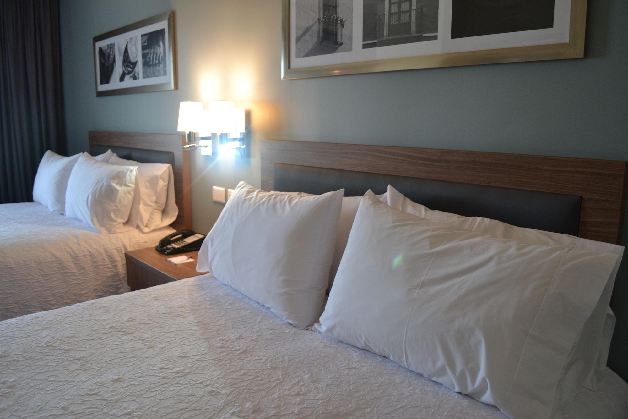 Hampton Inn & Suites By Hilton Salamanca Bajio Exteriér fotografie