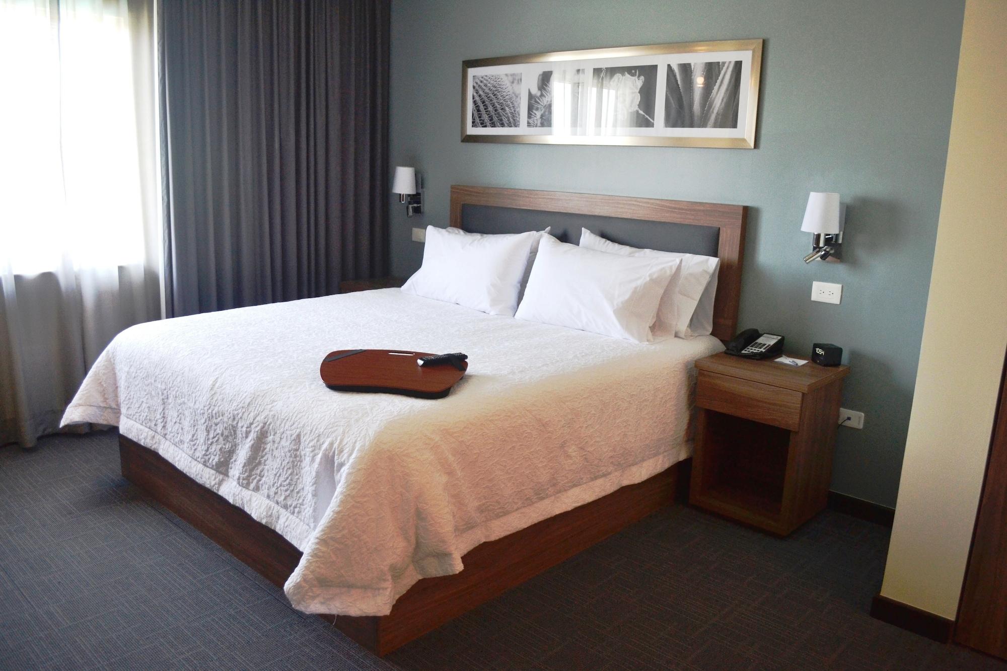 Hampton Inn & Suites By Hilton Salamanca Bajio Exteriér fotografie