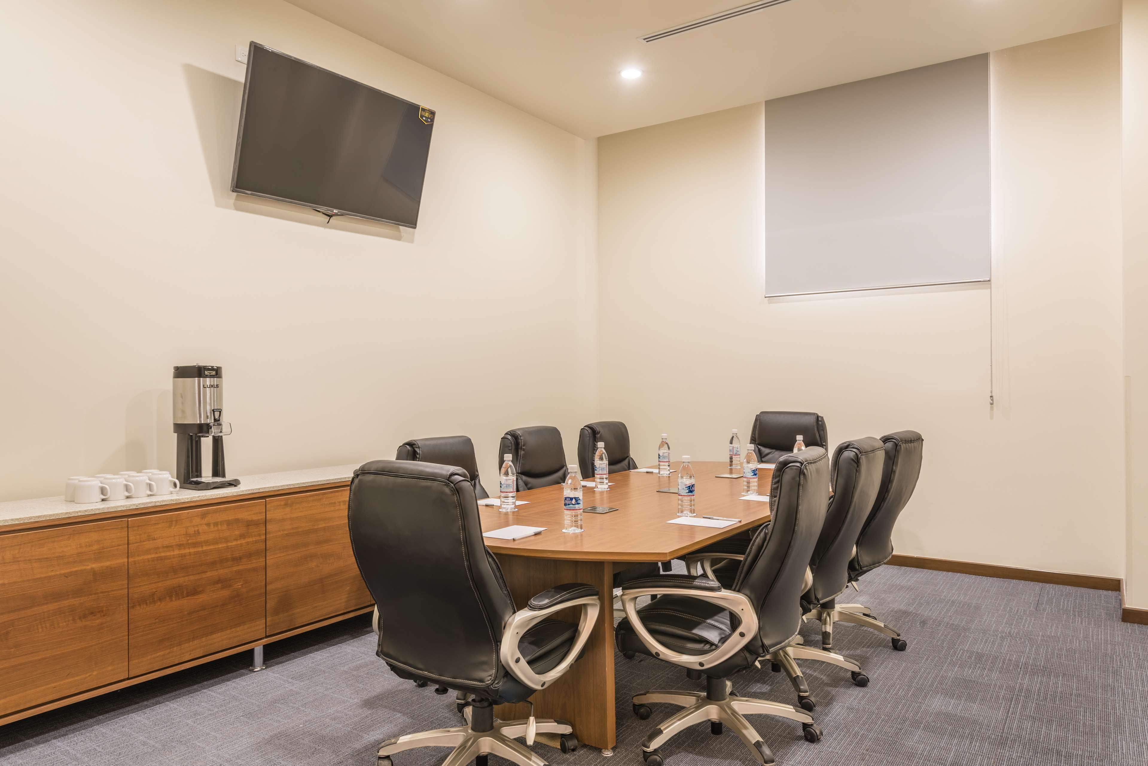 Hampton Inn & Suites By Hilton Salamanca Bajio Exteriér fotografie