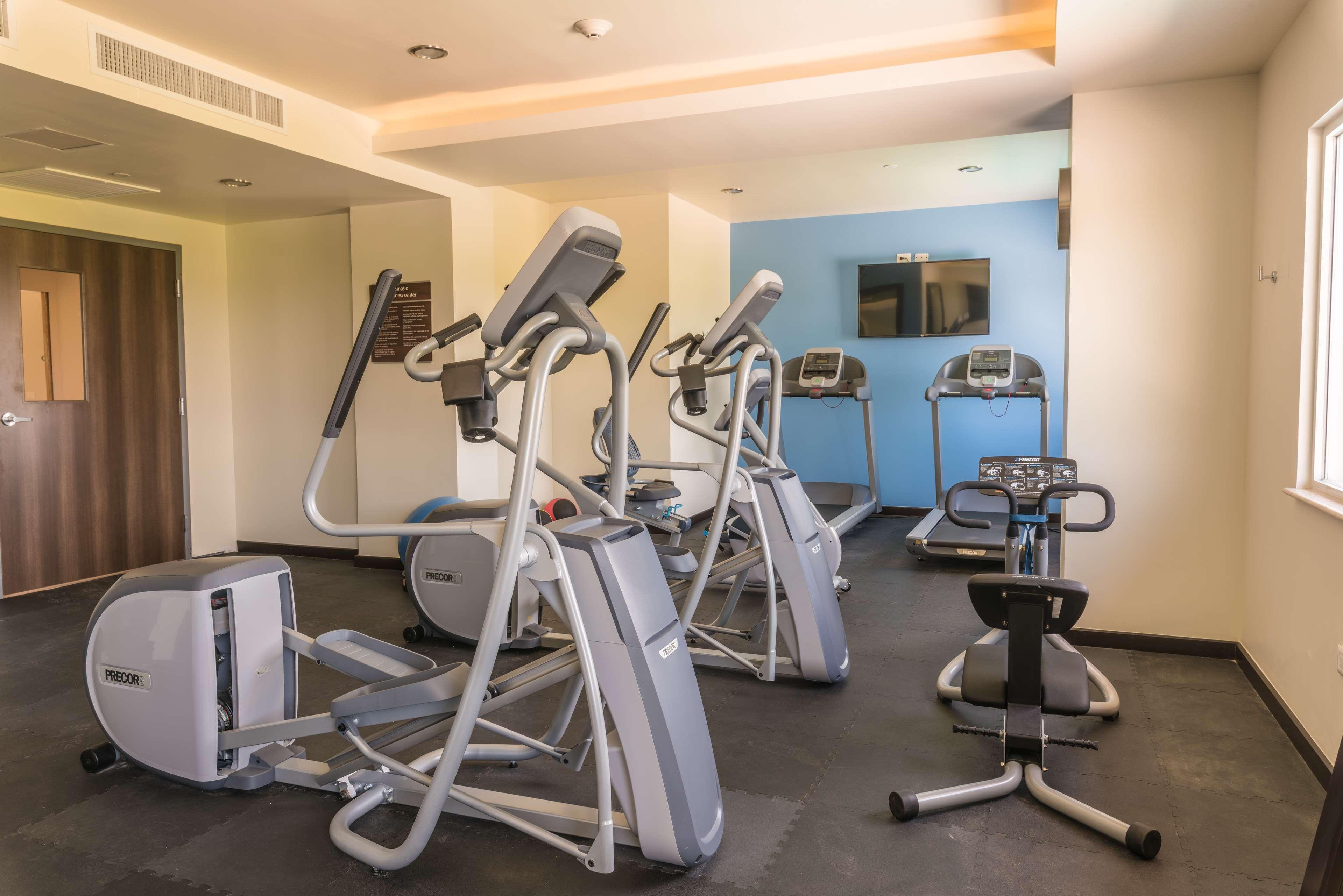 Hampton Inn & Suites By Hilton Salamanca Bajio Exteriér fotografie