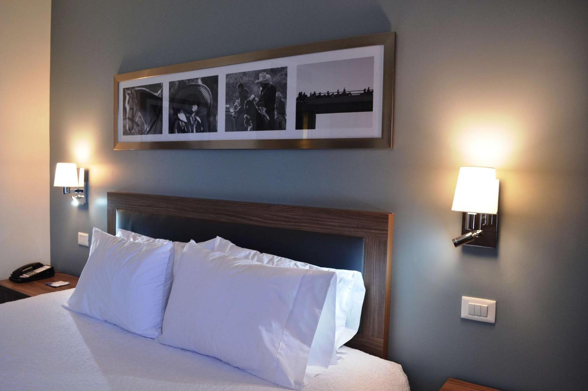 Hampton Inn & Suites By Hilton Salamanca Bajio Exteriér fotografie