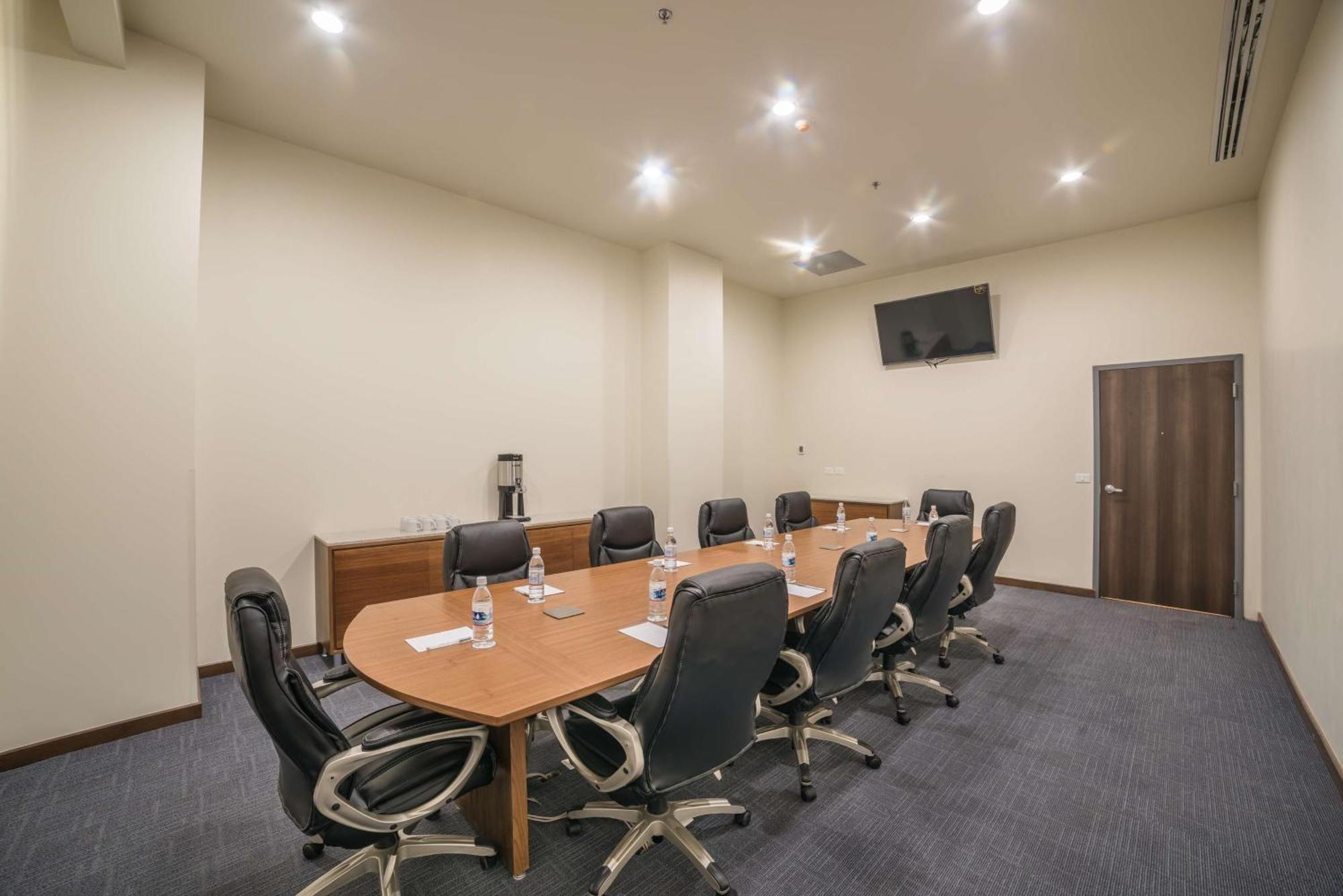 Hampton Inn & Suites By Hilton Salamanca Bajio Exteriér fotografie