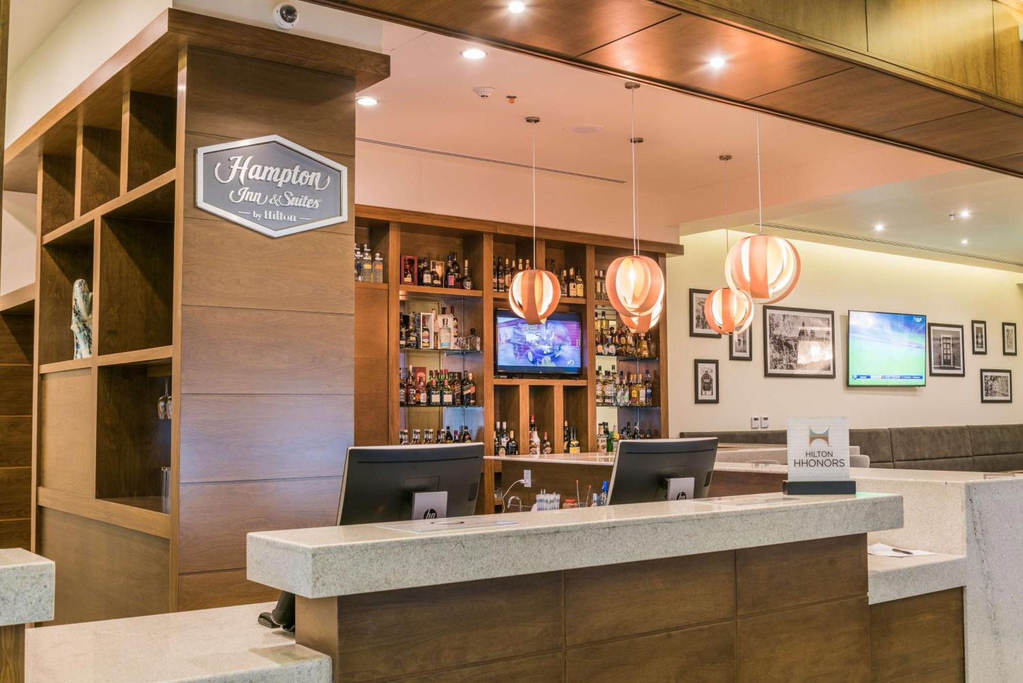 Hampton Inn & Suites By Hilton Salamanca Bajio Exteriér fotografie