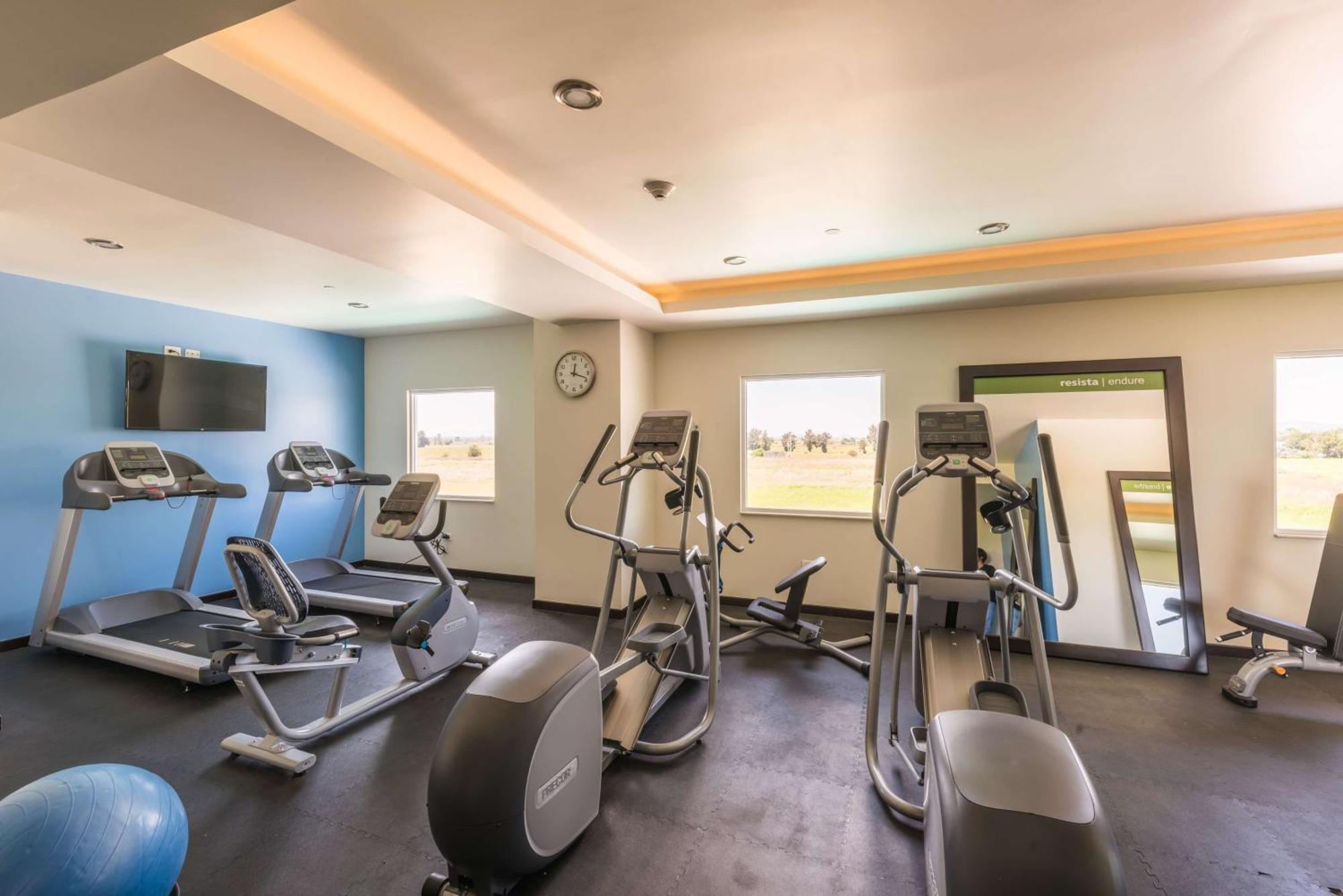 Hampton Inn & Suites By Hilton Salamanca Bajio Exteriér fotografie