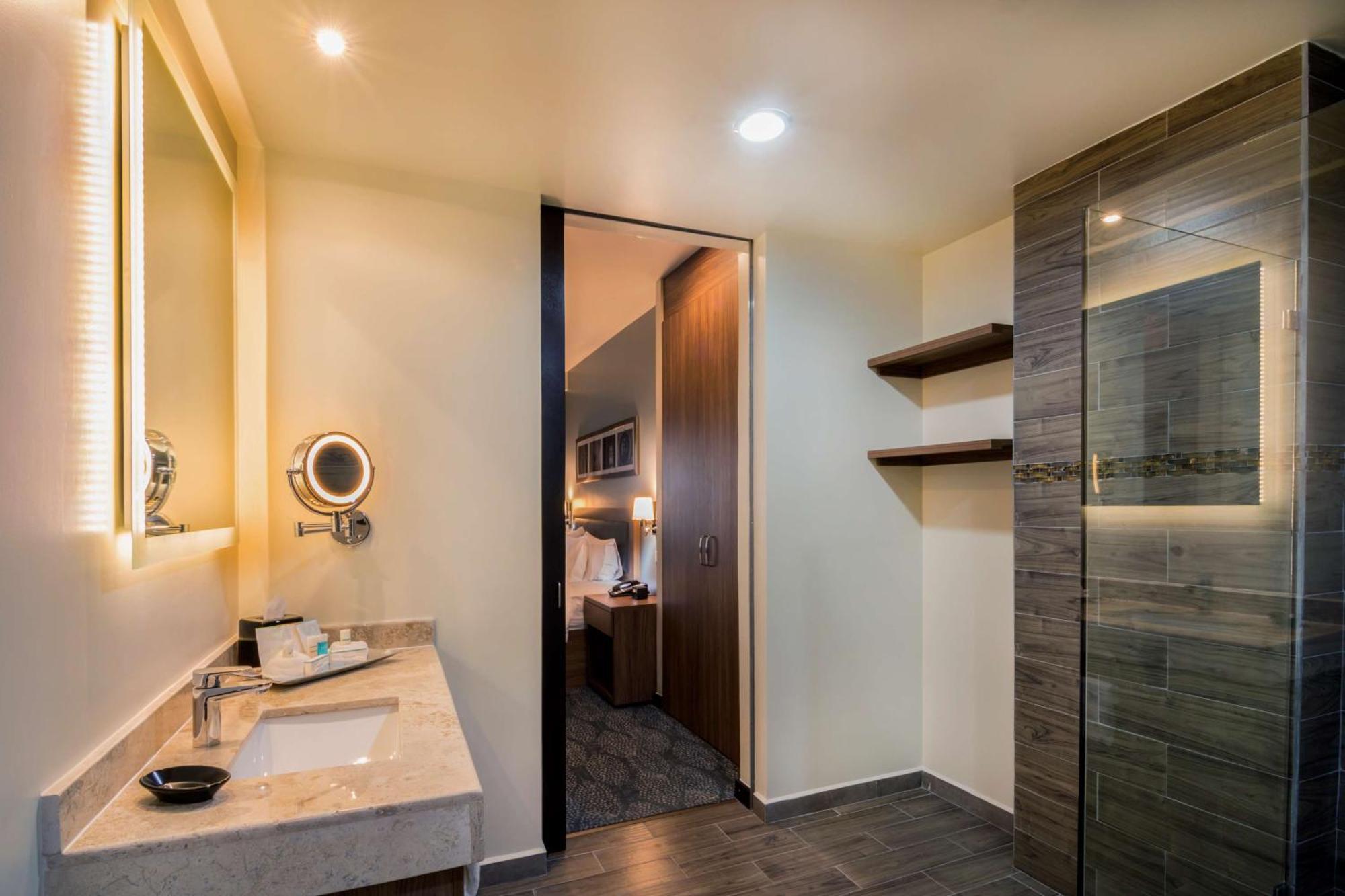 Hampton Inn & Suites By Hilton Salamanca Bajio Exteriér fotografie
