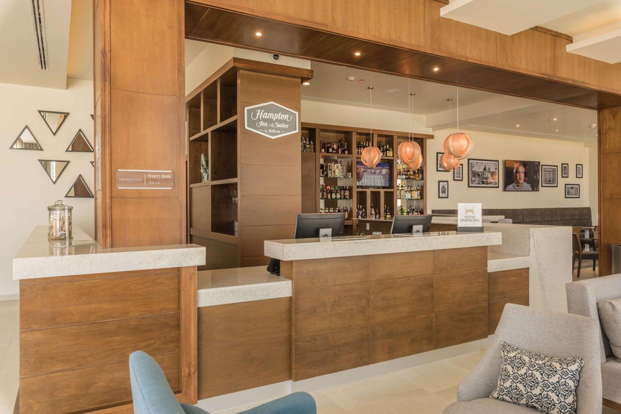Hampton Inn & Suites By Hilton Salamanca Bajio Exteriér fotografie